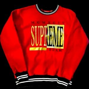 Surpreme Large Crewneck (NEVER WORN)